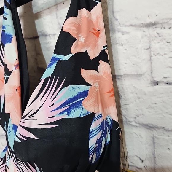 DKNY Women's Medium One Piece Tummy Control Bathing Suit‎ Black Floral  UPF NWT - Picture 5 of 7